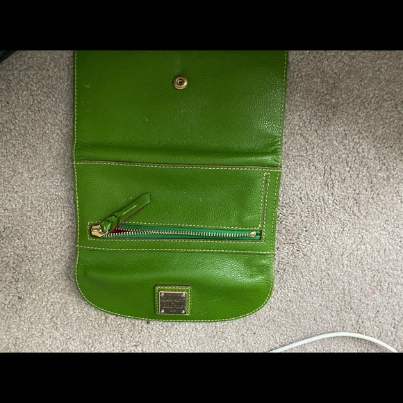 Dooney and Bourke wallet NWOT - Picture 5 of 7